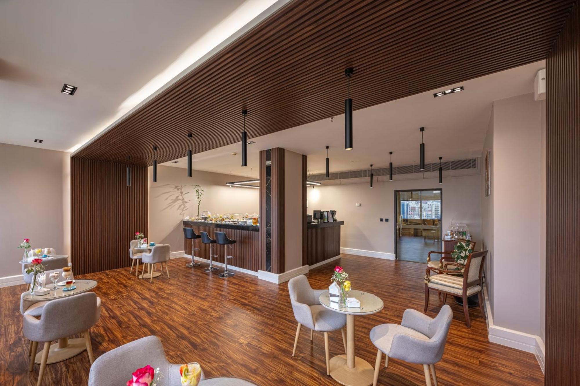 Al Shohada By Palm Rich Makkah Mecca Exterior foto The dining room at the new St. Mary's Hospice
